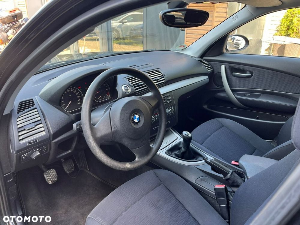 BMW Seria 1 - 17