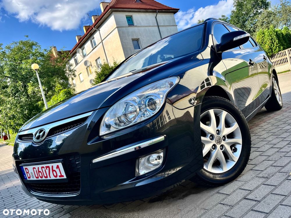 Hyundai i30 i30cw 2.0 Style - 1