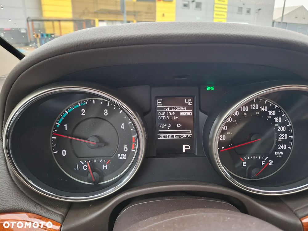 Jeep Grand Cherokee 3.0 CRD Overland Summit - 19