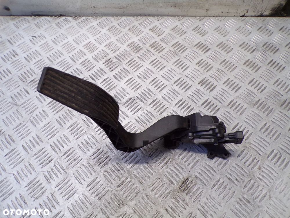 KOMPLET PEDAŁÓW FIAT TIPO II 1.4 - 4