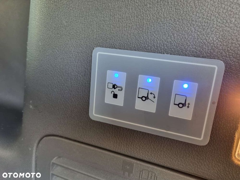 Ford Tourneo Connect Grand - 20