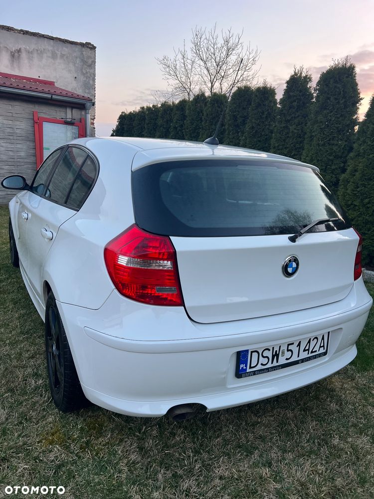 BMW Seria 1 - 24