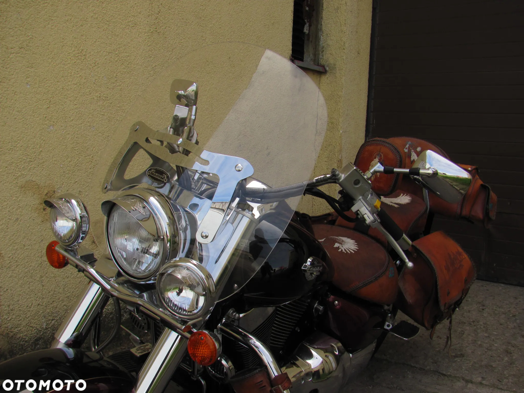 Suzuki Intruder - 17