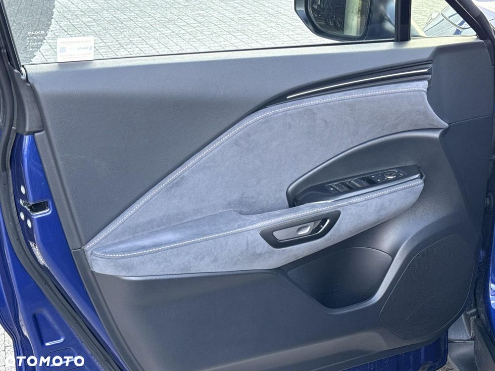 Lexus LBX 1.5 Hybrid Cool - 16