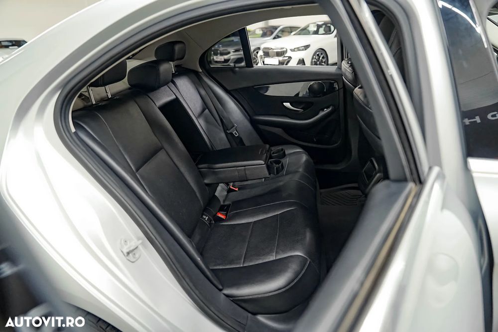 Mercedes-Benz C - 14