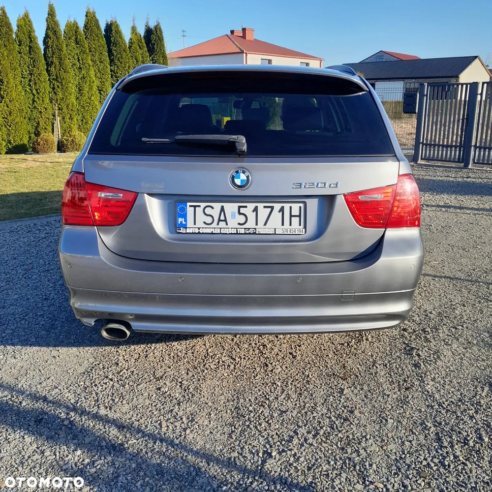 BMW Seria 3 320d xDrive - 5