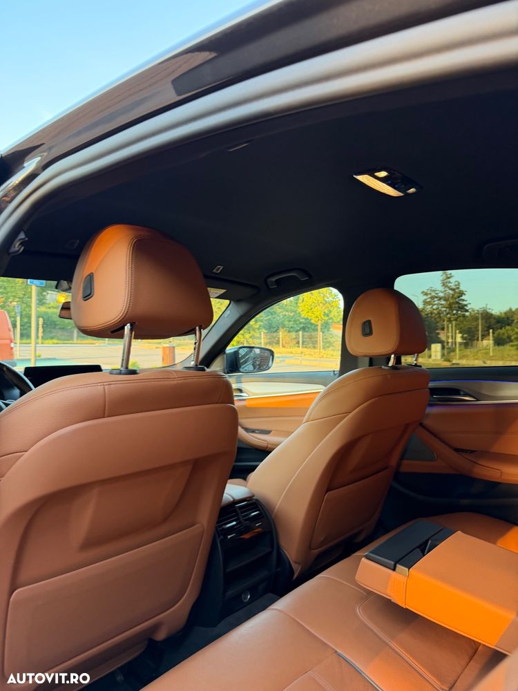 BMW Seria 5 530i xDrive AT - 13