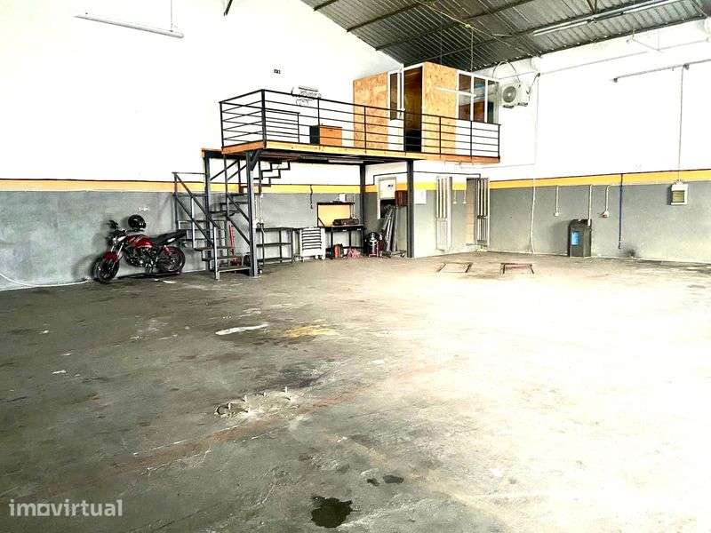 Armazém/ Garagem oficina - Grande imagem: 2/9