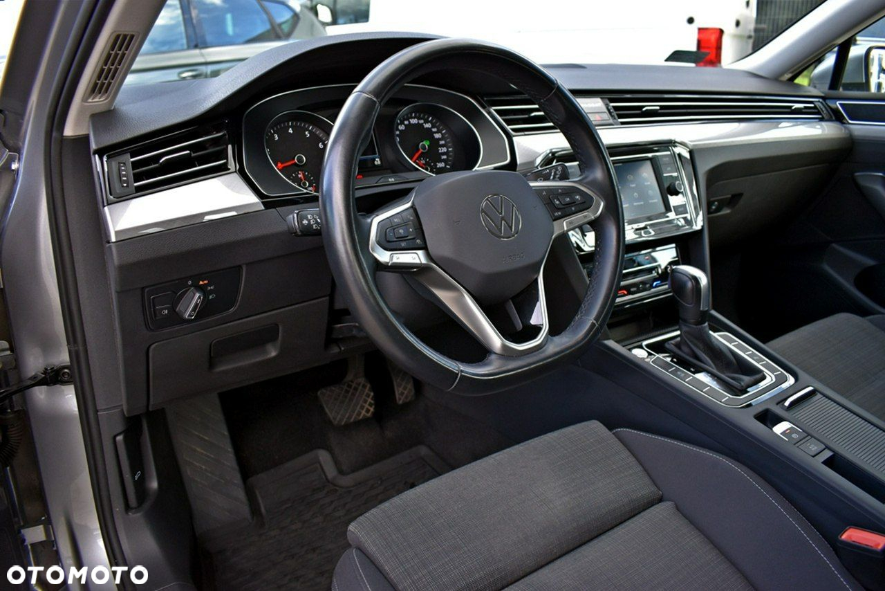 Volkswagen Passat 1.5 TSI EVO Business DSG - 10