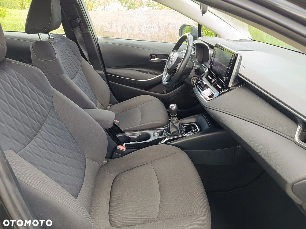 Toyota Corolla 1.6 Comfort - 29