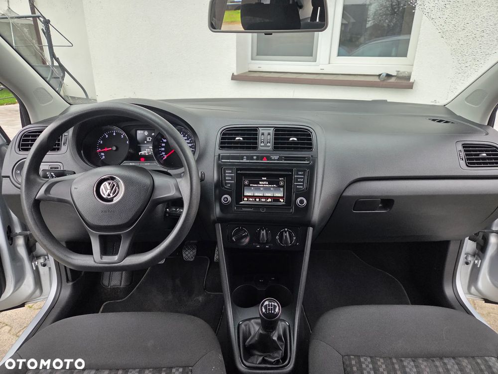 Volkswagen Polo 1.0 (Blue Motion Technology) Comfortline - 17