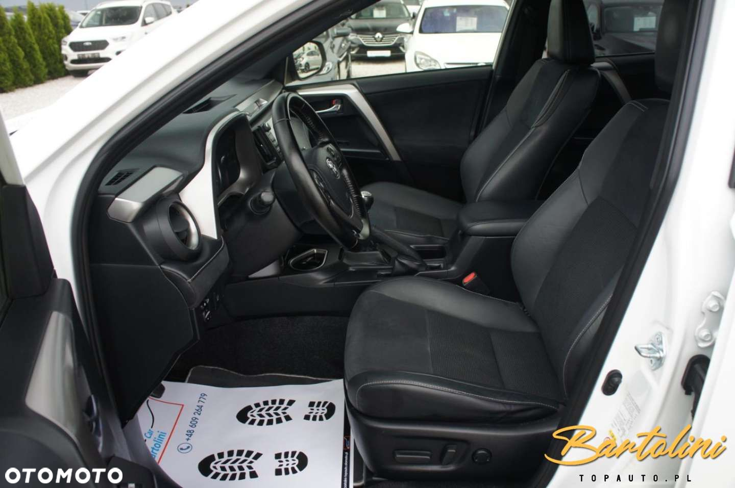 Toyota RAV4 - 10