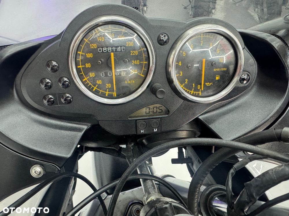 BMW S - 35