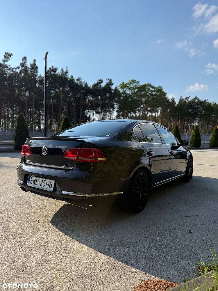 Volkswagen Passat 2.0 TDI Highline DSG - 10