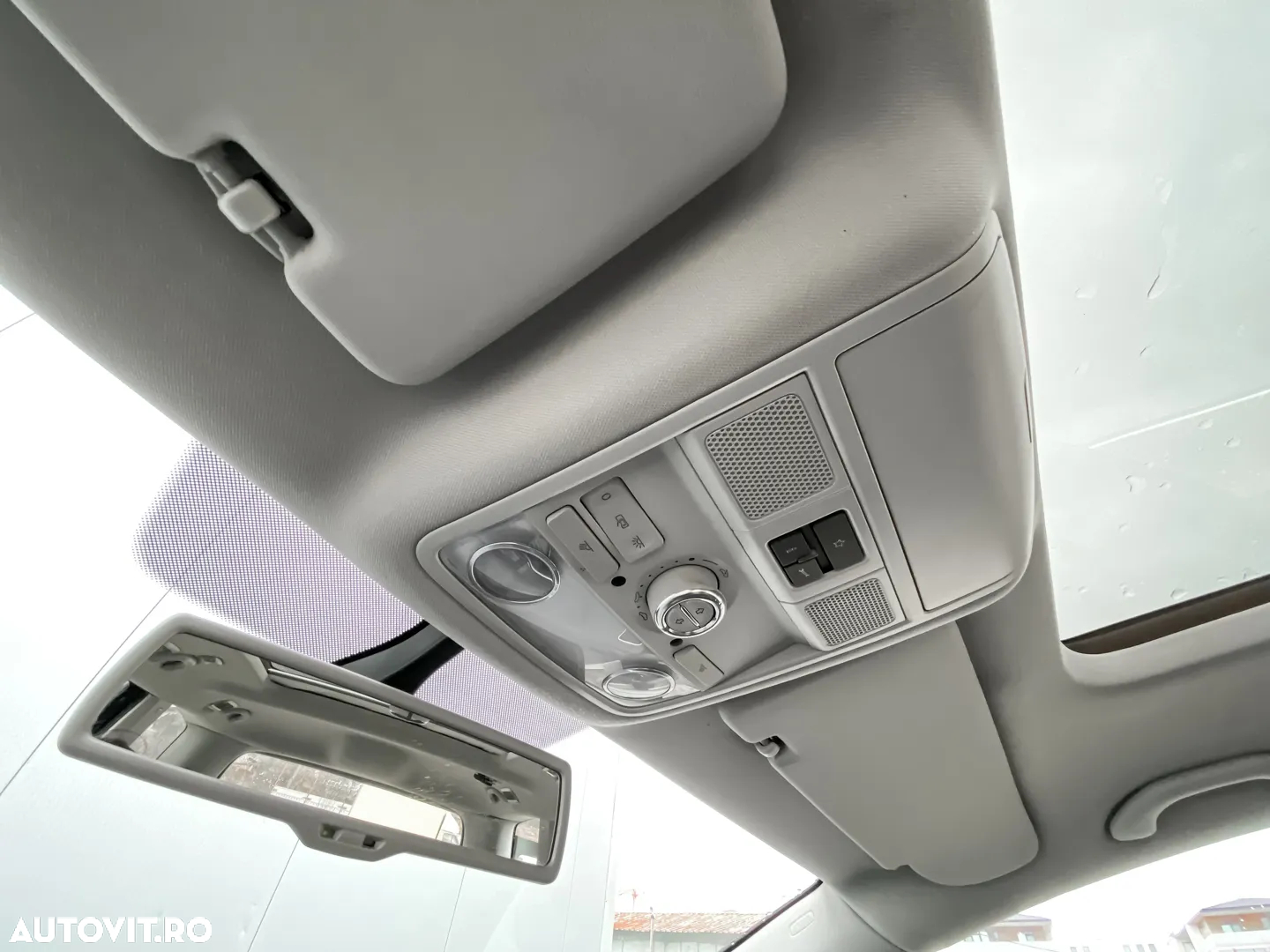 Volkswagen Sharan - 16