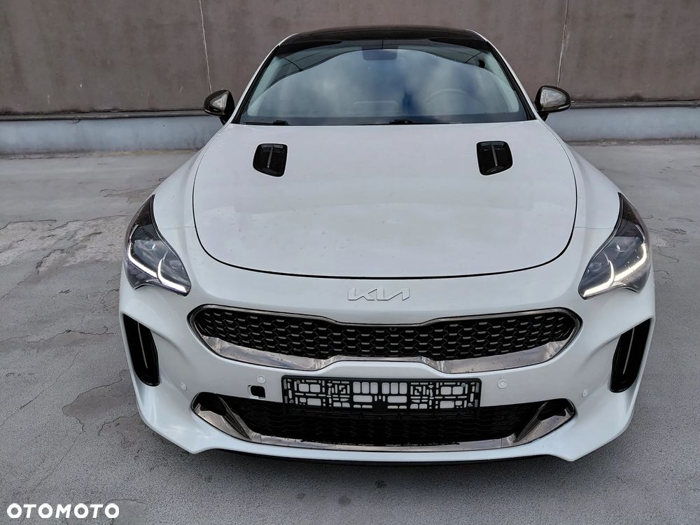Kia Stinger 3.3 T-GDI AWD GT - 10