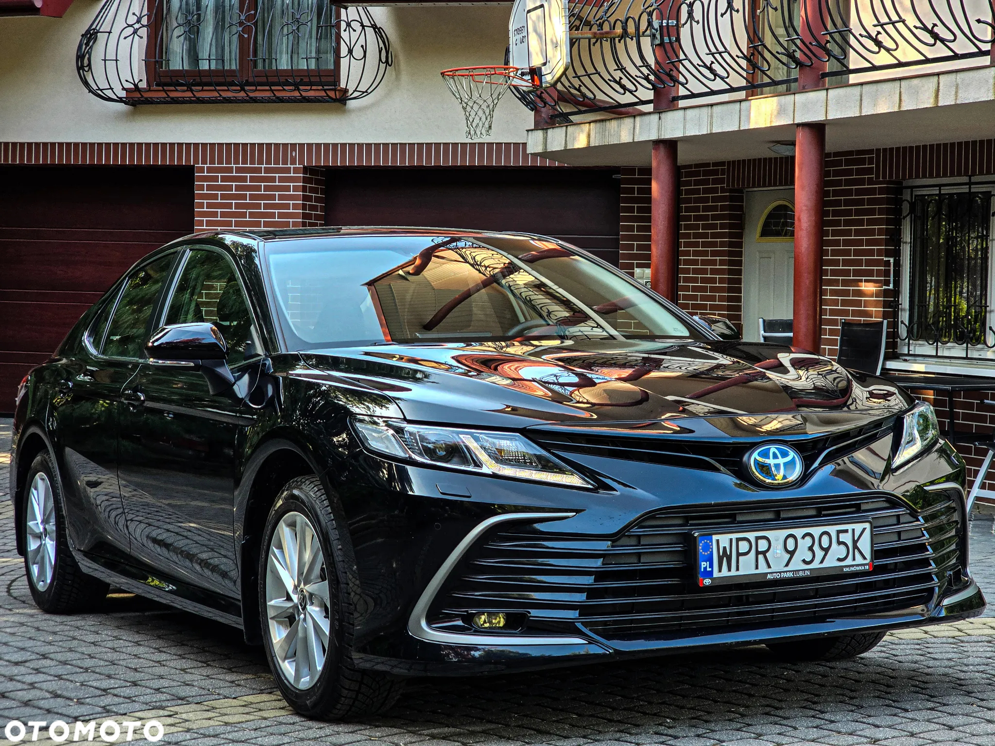 Toyota Camry - 13