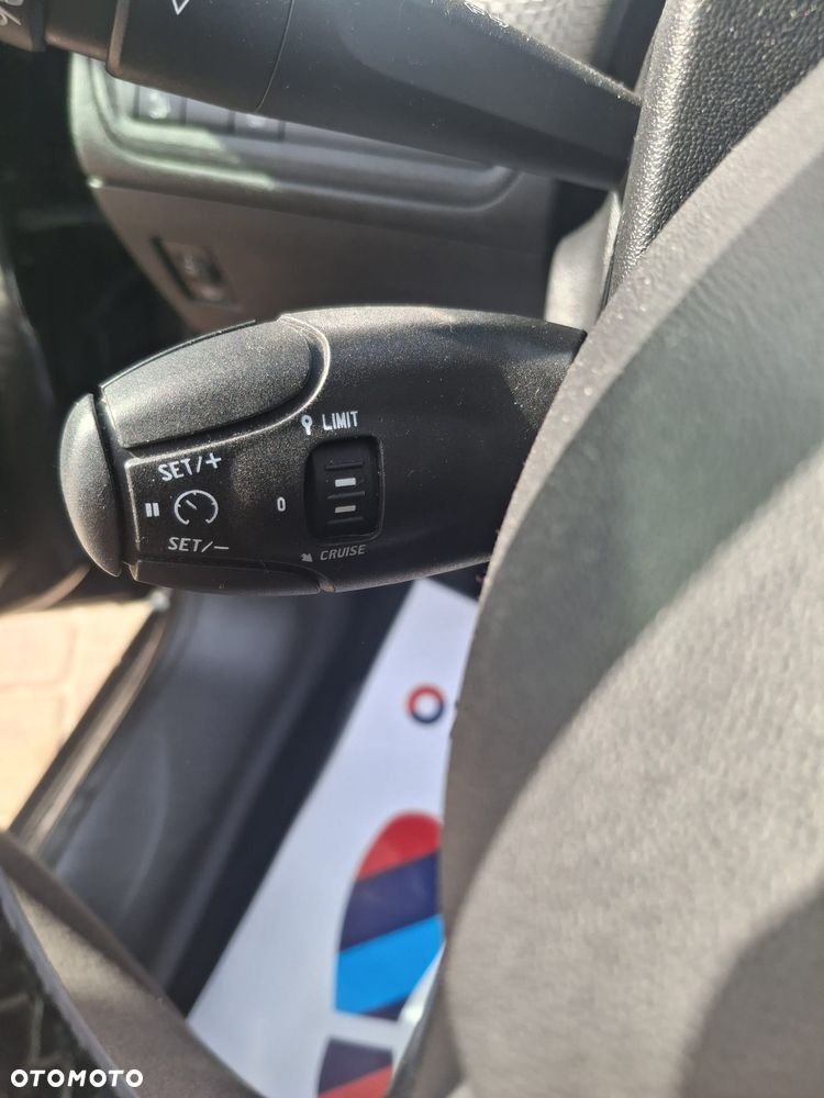 Peugeot 2008 PureTech 130 Allure Pack - 20
