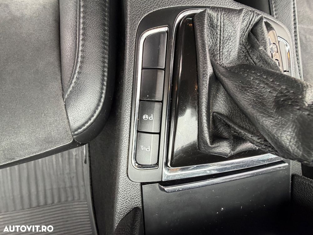 Skoda Superb 2.0 TDI Elegance DSG - 14