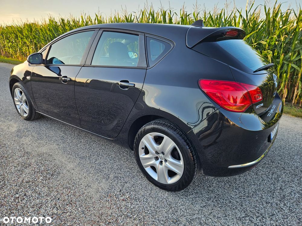Opel Astra 1.4 Turbo Active - 10