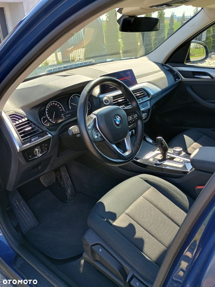 BMW X3 sDrive18d Advantage sport - 10