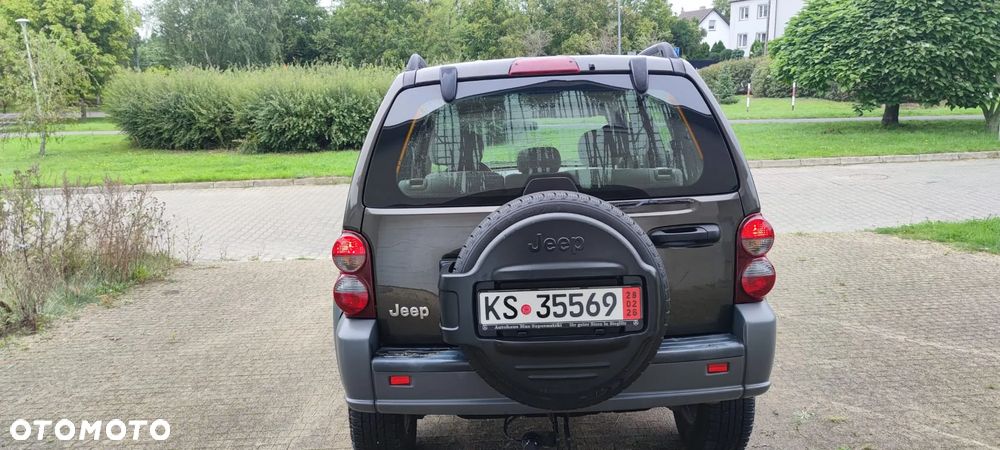 Jeep Cherokee 2.4 Sport - 18