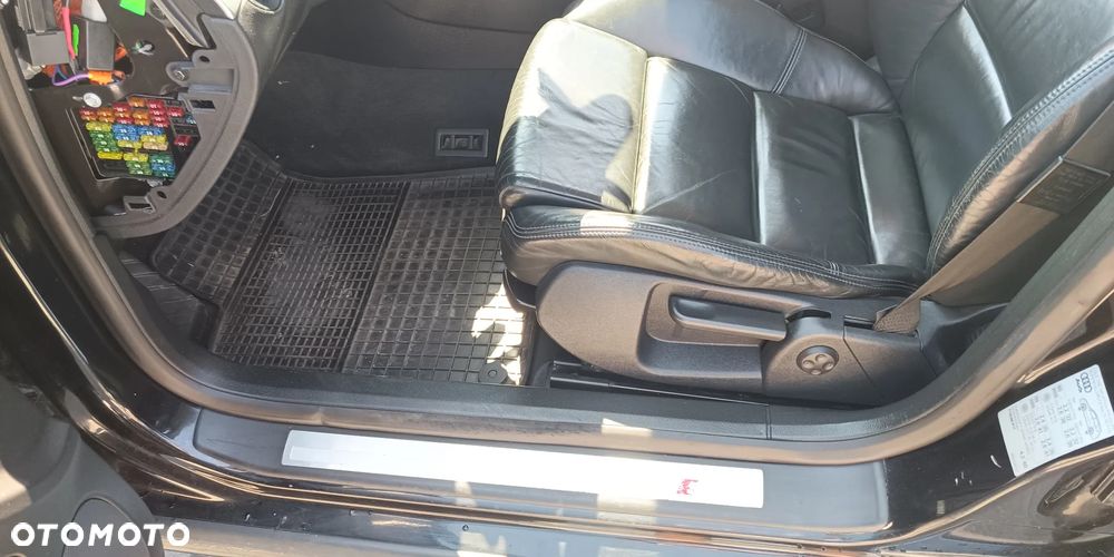 Audi A4 Avant 2.0 TDI - 28