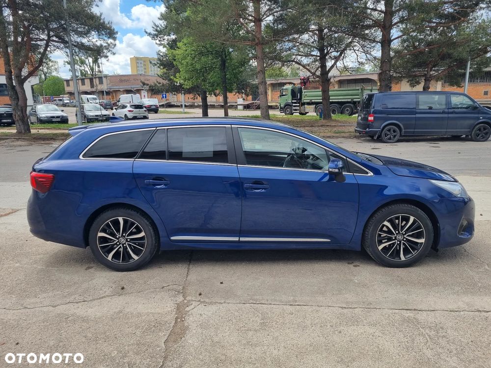 Toyota Avensis 2.0 D-4D Prestige - 4