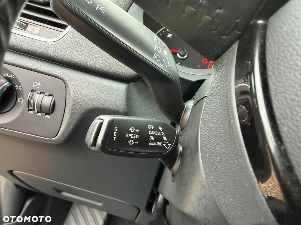 Audi Q3 2.0 TDI S tronic - 16