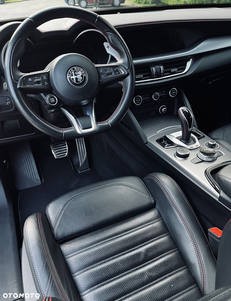 Alfa Romeo Stelvio 2.0 Turbo Competizione Q4 - 4