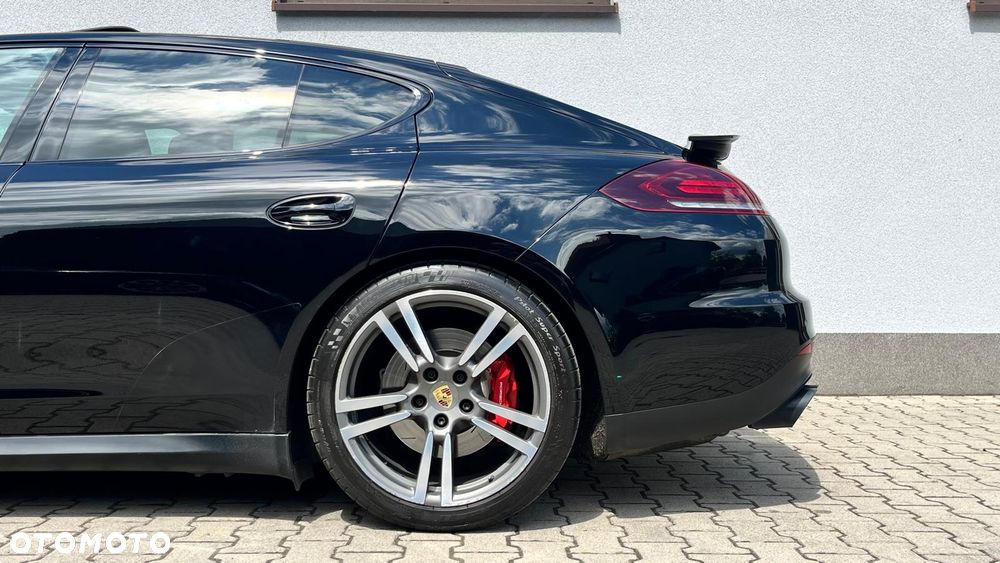 Porsche Panamera GTS - 10