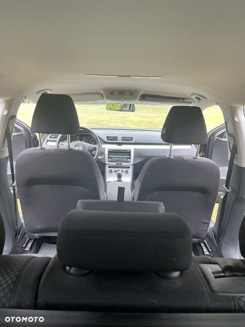 Volkswagen Passat 1.6 TDI Trendline Optimum - 1