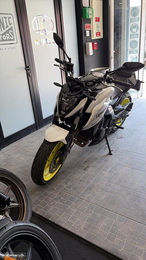 CF Moto 650NK - 6