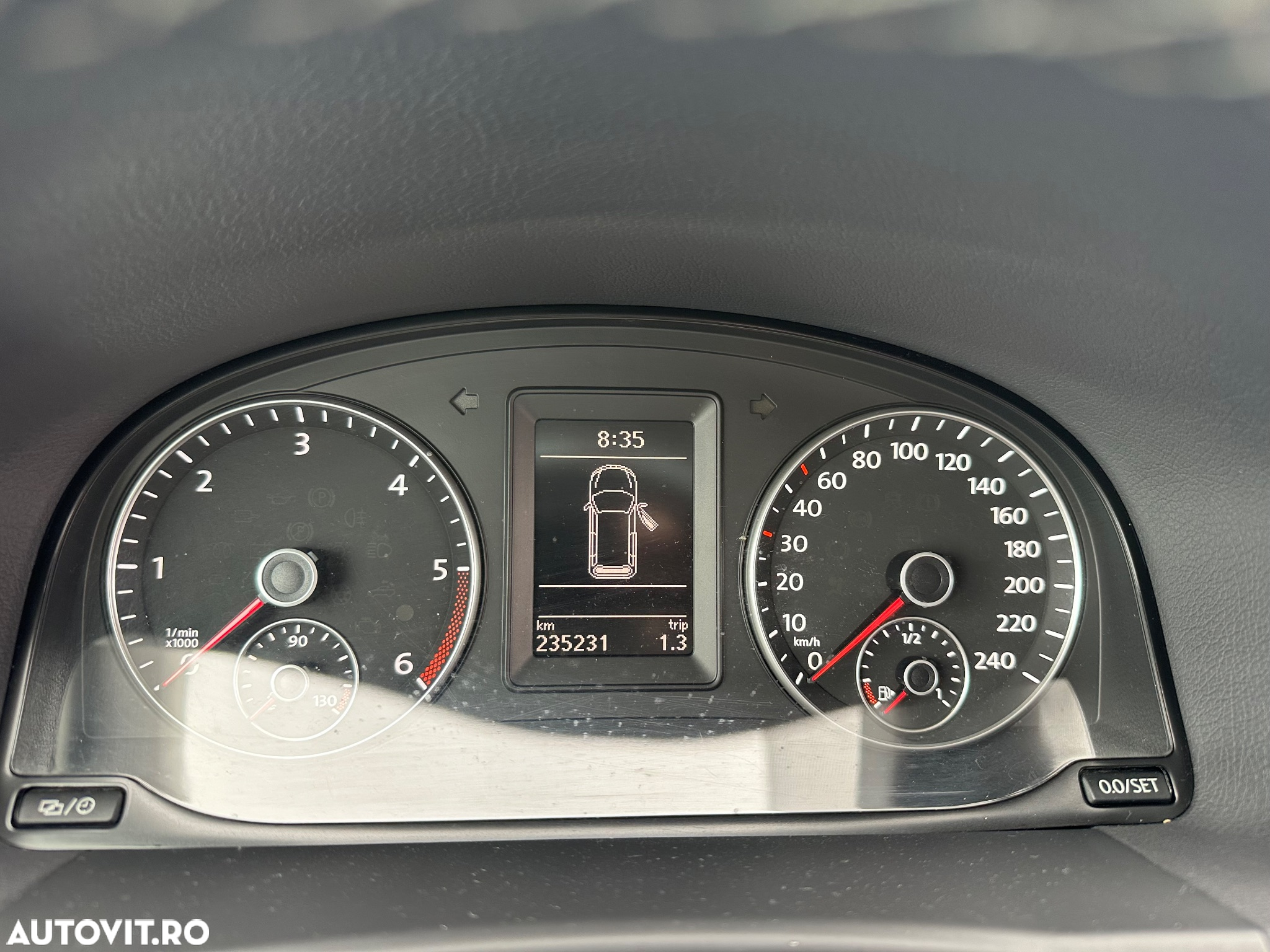 Volkswagen Touran 1.6 TDI DPF BlueMotion Technology MATCH - 28