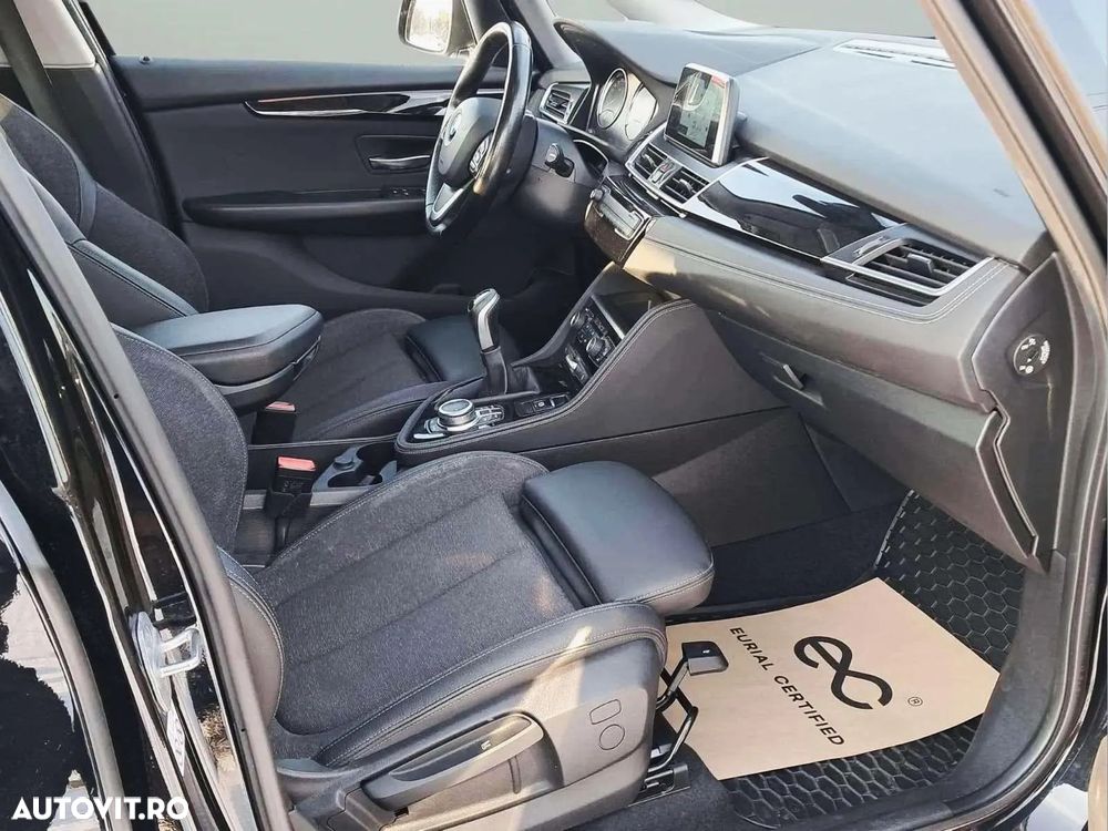 BMW Seria 2 218d Sport Line - 8