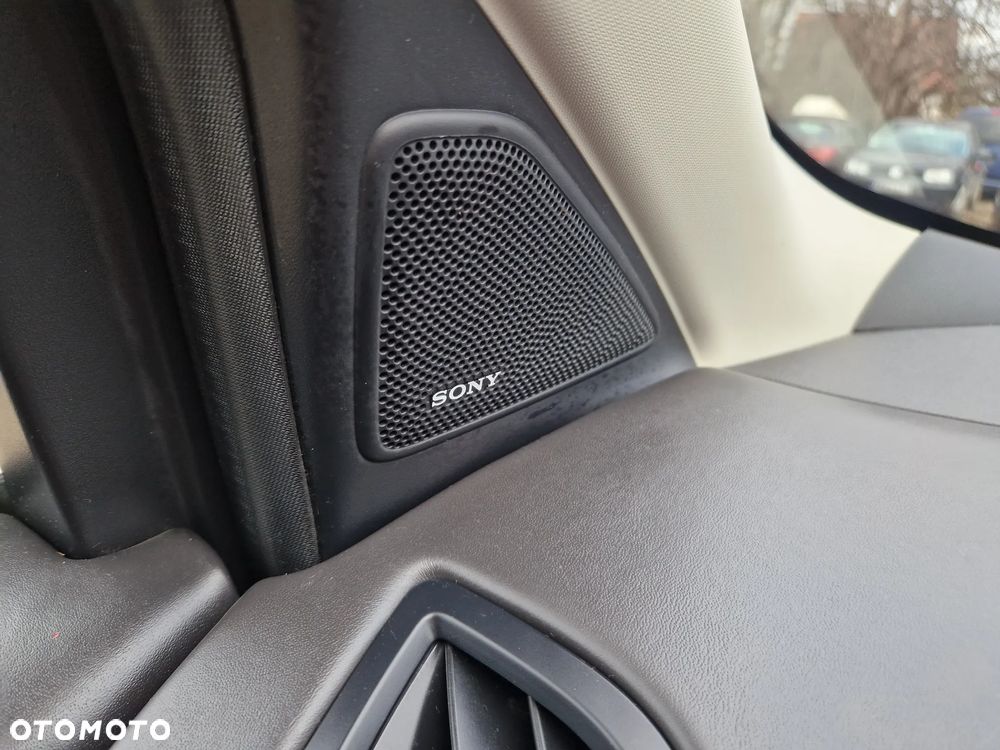 Ford Kuga 2.0 TDCi 4x4 Vignale - 30