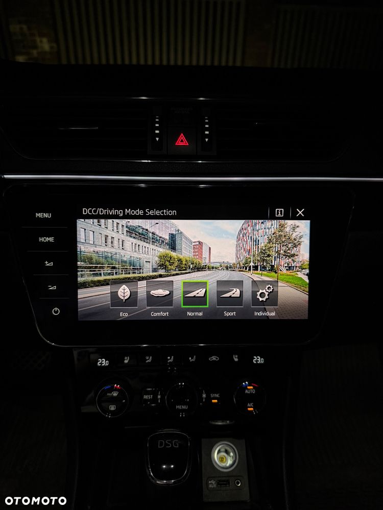 Skoda Superb 1.8 TSI L&K DSG - 34