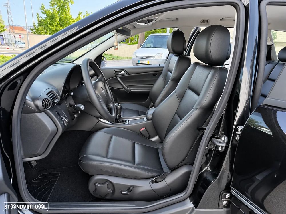 Mercedes-Benz C 220 T CDI Avantgarde - 27