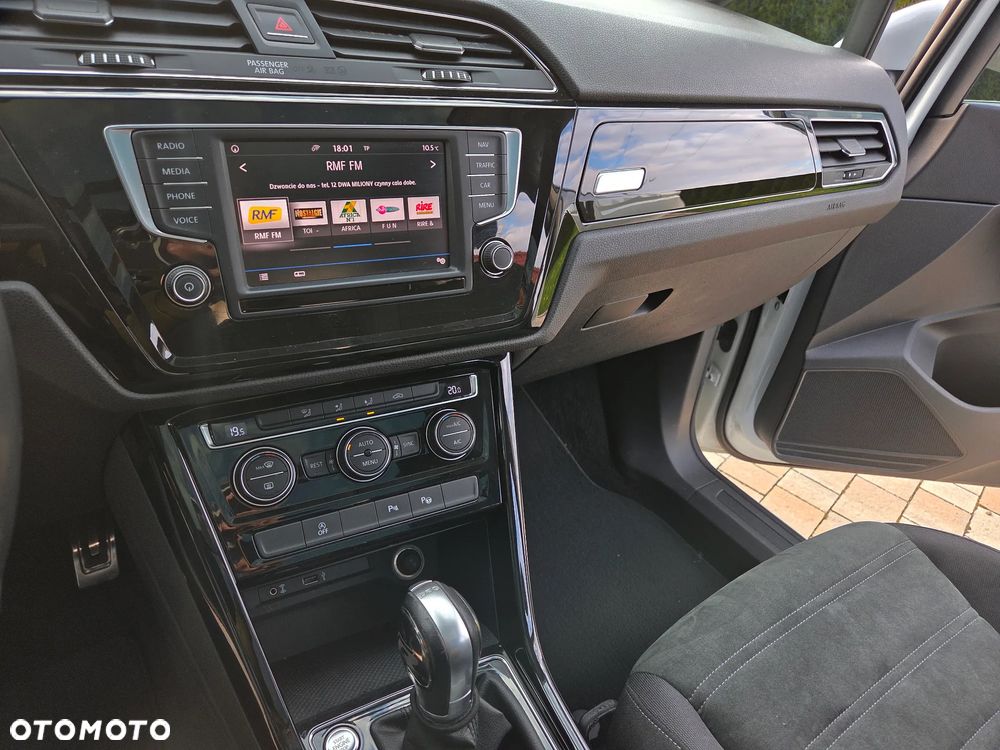 Volkswagen Touran 2.0 TDI SCR DSG UNITED - 15