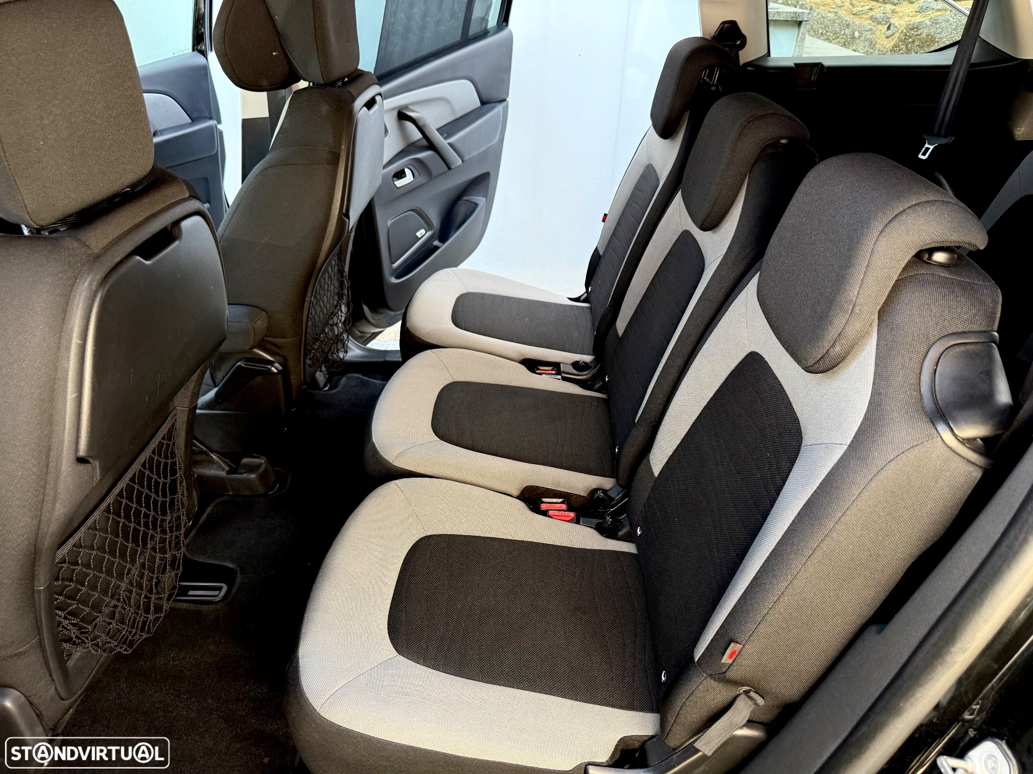 Citroën C4 Grand Picasso e-HDi 115 Intensive - 45