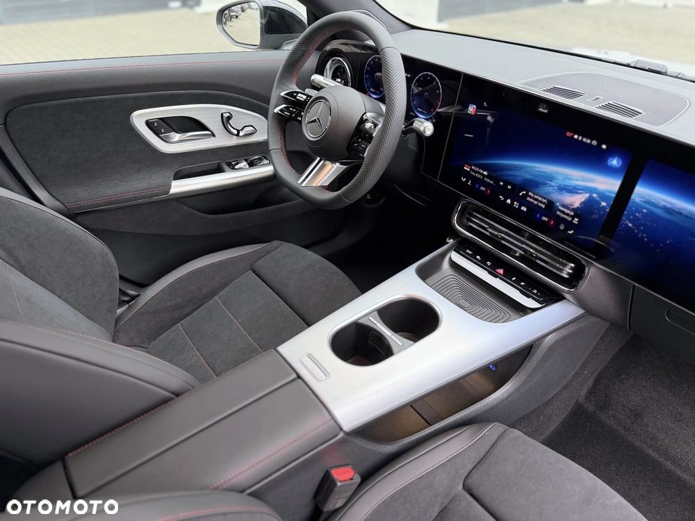 Mercedes-Benz CLA - 29