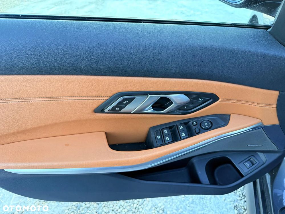 BMW Seria 3 - 22