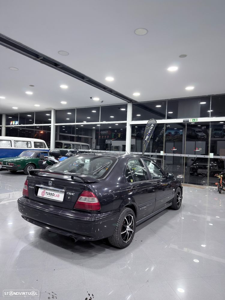 Honda Civic 1.8 VTi - 10