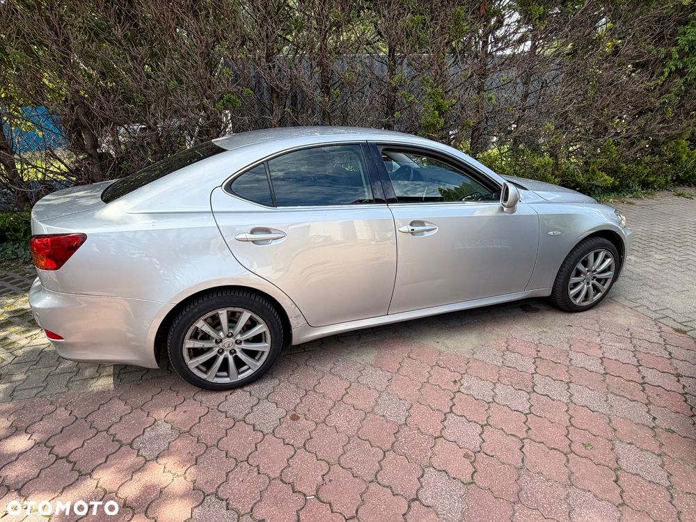 Lexus IS 220 D Prestige - 3