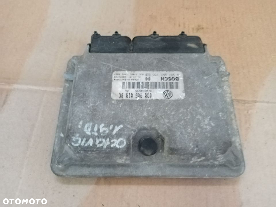 Komputer sterownik silnika Skoda Octavia I 1.9 TDI 038906018BC - 2