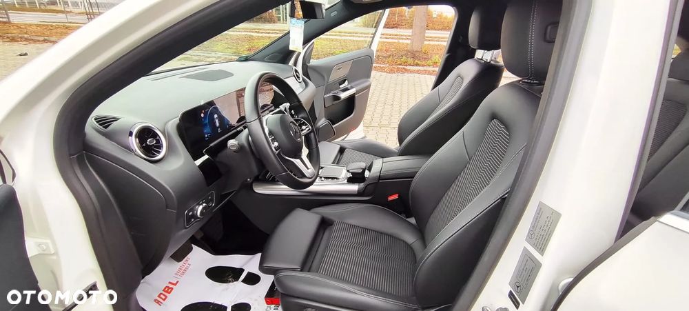 Mercedes-Benz GLA 200 Business Edition - 32