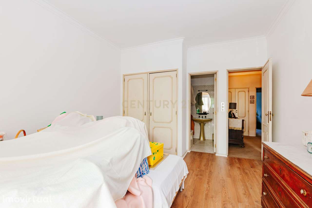 Apartamento T6 em Benfica – 210 m² junto ao Colombo - Grande imagem: 4/33