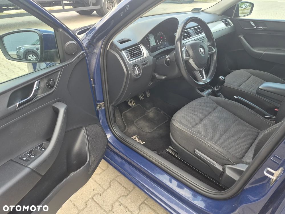 Skoda RAPID Spb 1.6 TDI DPF Elegance - 10