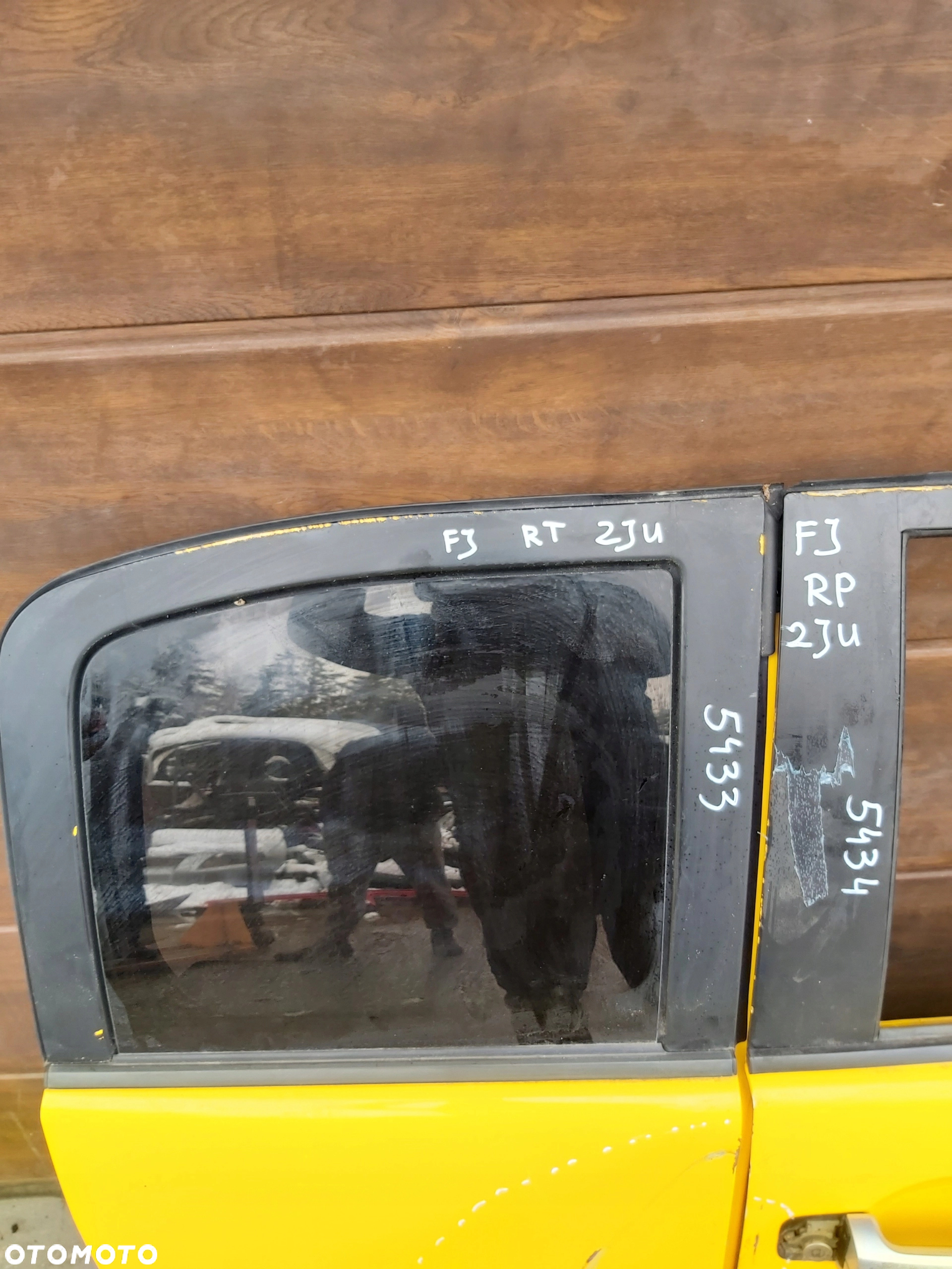 Toyota FJ Cruiser drzwi prawe tylne prawy tył - 5