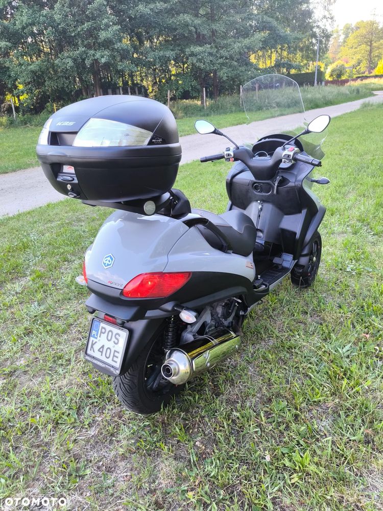 Piaggio MP-3 - 14